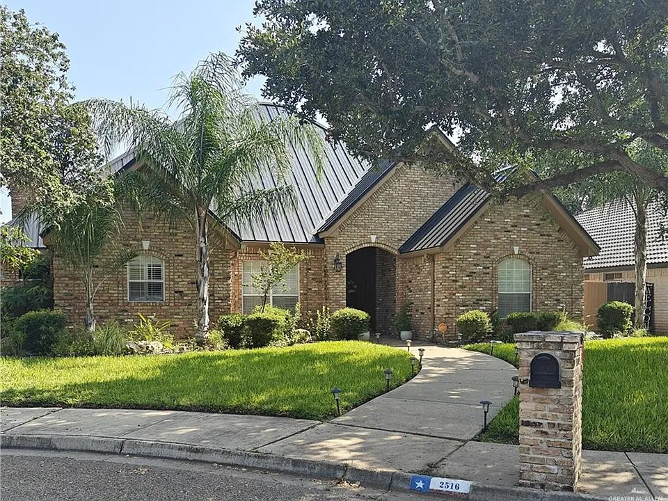 2516 Sequoia Dr