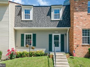 6916 Trestle Ct, Lorton, VA 22079