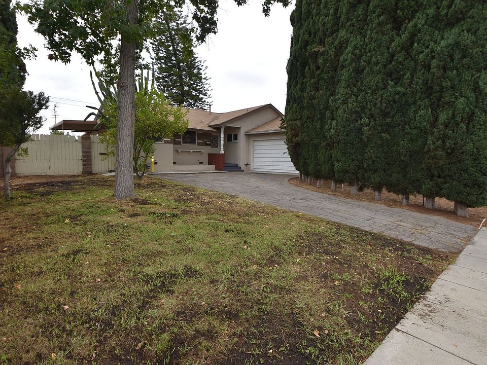 1st image of 20838 Bassett St