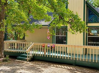 275 Wildwood Trl, Holly Lake Ranch, TX 75765
