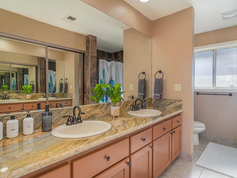 56760 Ivanhoe Dr — Photo 12