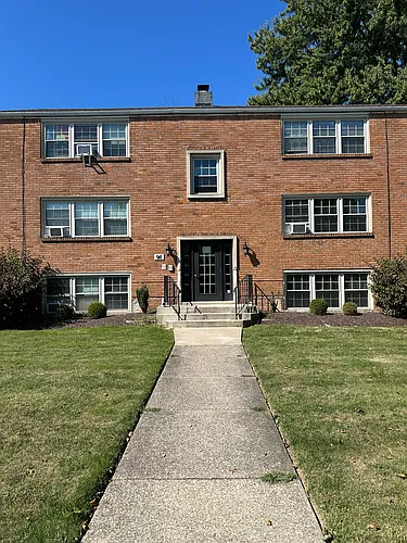 90 Concord Dr #1 Photo 1