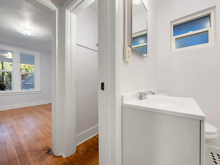 125R Ruxton Ave #3 — Photo 13