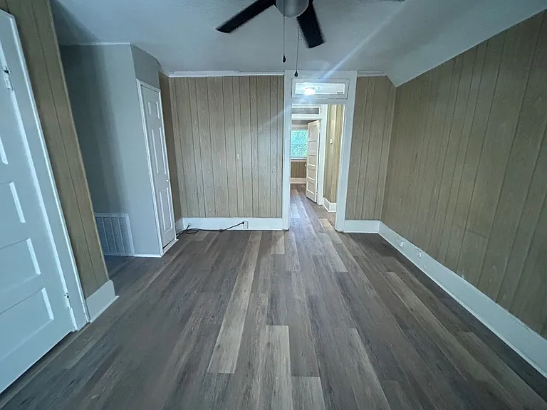 712 Brandon Ave — Photo 3