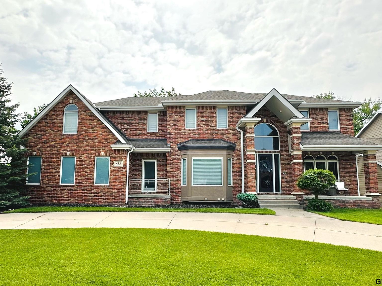 6015 S 88th St, Lincoln, NE 68526 | Zillow