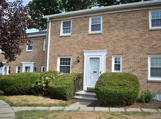 115 Heritage Hill Rd #R, New Canaan, CT