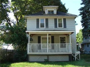 2212 Greencroft Rd, Lansing, MI 48910