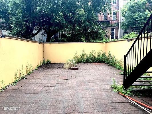 Rented by Citi Habitats | media 22