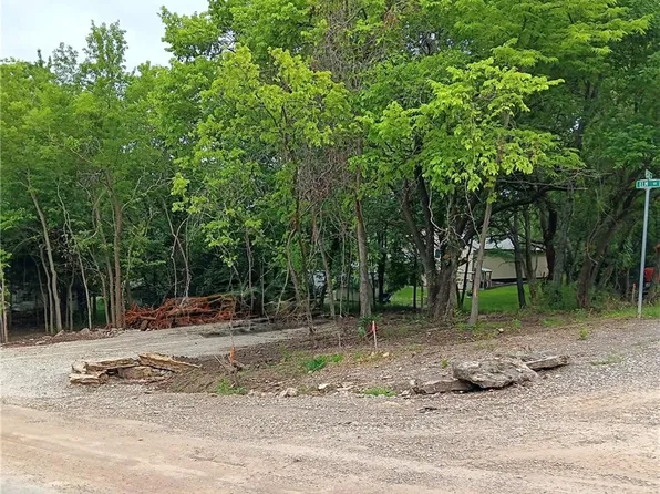 2 Six #&-10, Lacygne, KS 66040