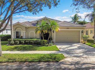6030 Swans Way, Coconut Creek, FL 33073
