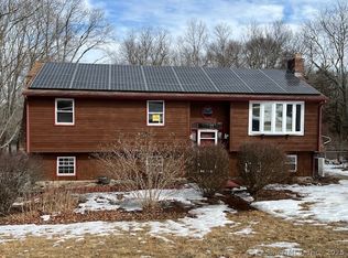 114 Highland View Dr, South Windham, CT 06266