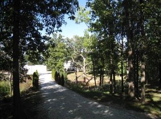 1363 N 2000th Ave, Mendon, IL 62351