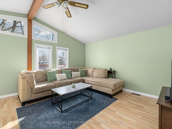 5th image of 135 Woods Rd