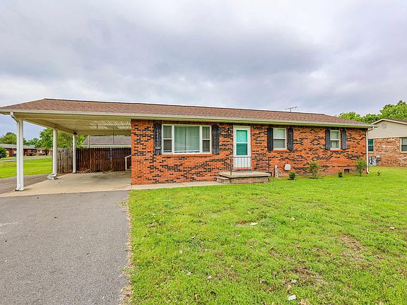 2nd image of 206 Faye Dr
