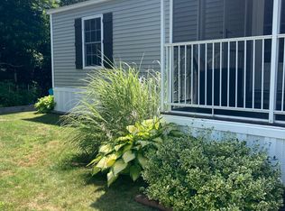 10 Oak Dr, Westbrook, CT 06498