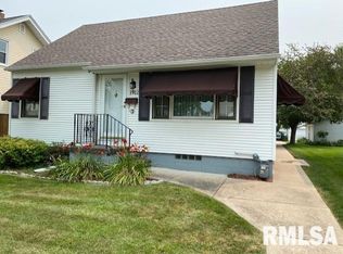 1912 30th St, Moline, IL 61265