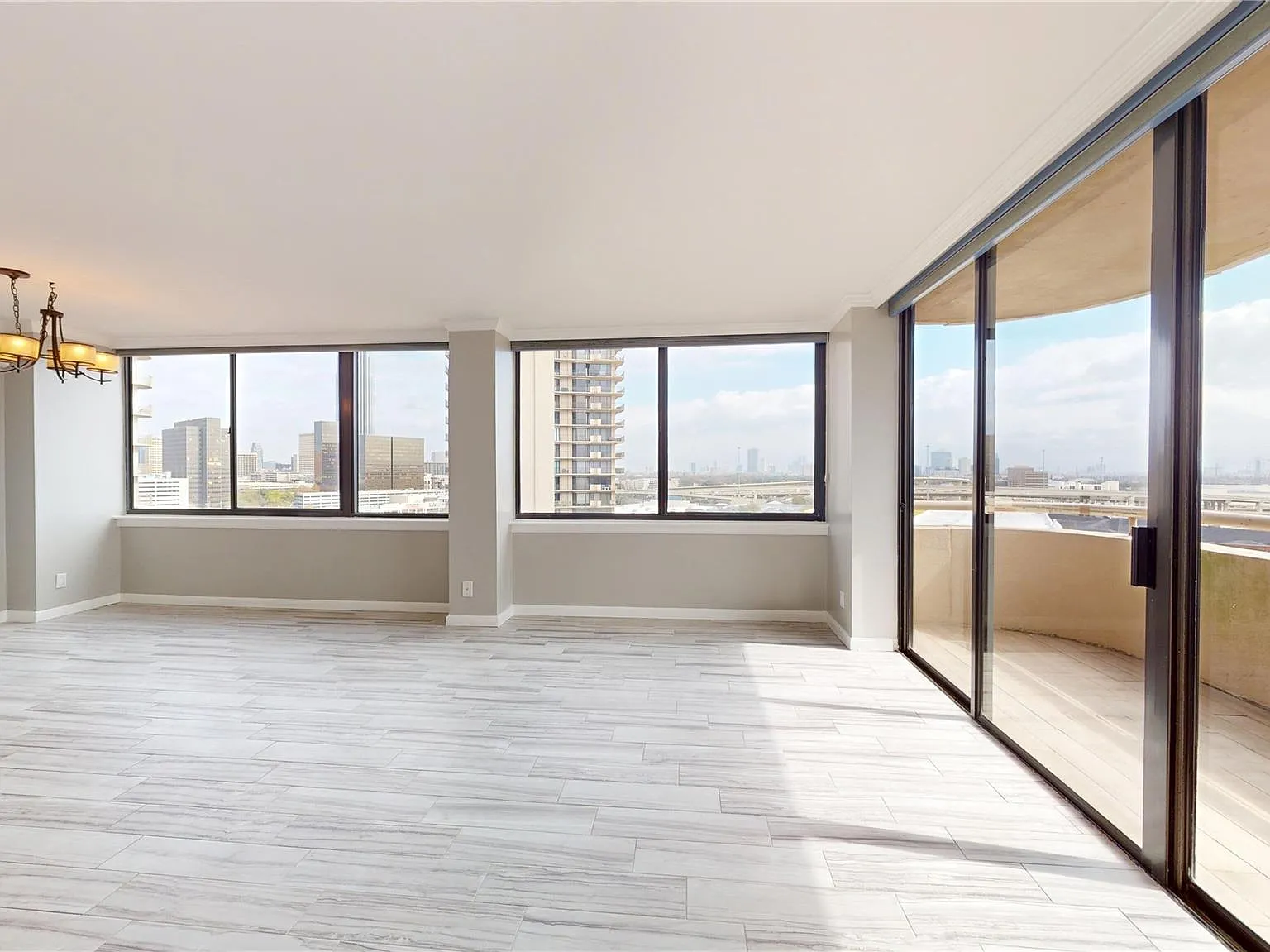 2 bed, 2.0 bath, 1095 sqft, $2,200 — Photo 4