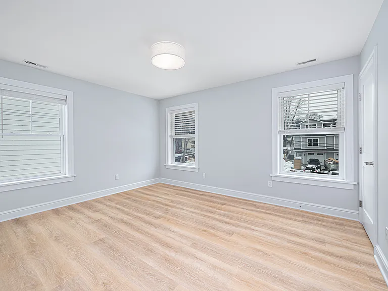 6 Edgewood St — Photo 13