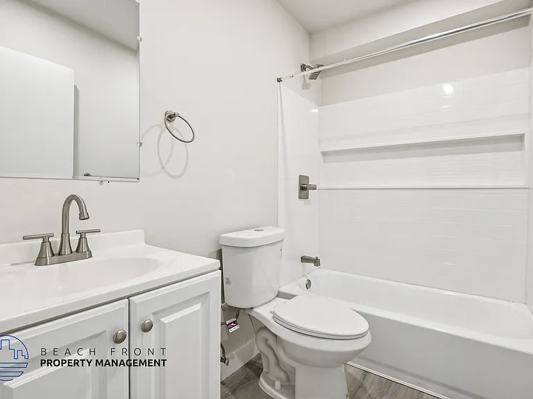 716-722 East 7th Street — Photo 27