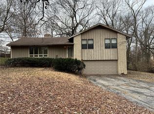 5740 Sheridan Dr, Fairway, KS 66205