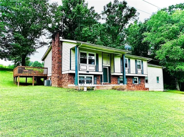 283 Mulberry Park Rd, North Wilkesboro, NC 28659