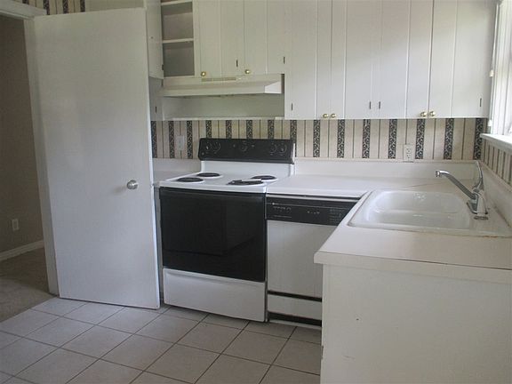 5th image of 2475 Greer Ct