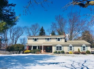 852 Parsonage Hill Dr, Branchburg, NJ 08876