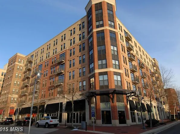 444 W Broad St Unit 611, Falls Church, VA 22046