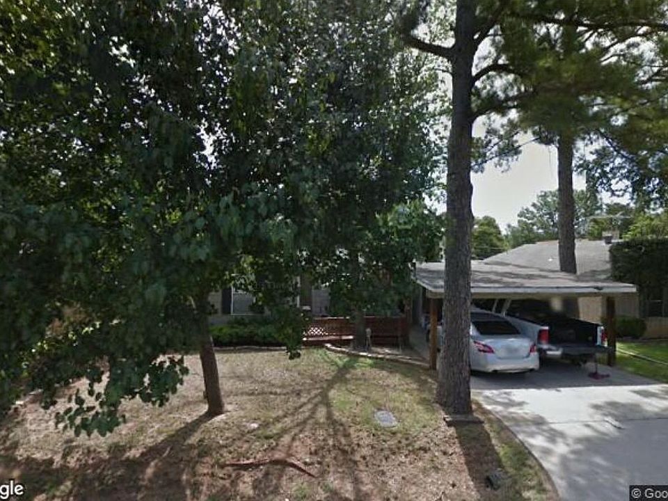 1st image of 136 West Shr