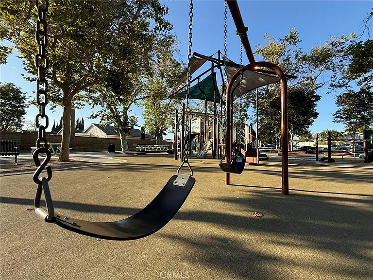 14892 Doheny Cir — Photo 22