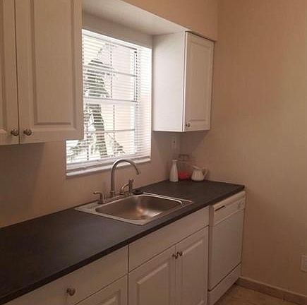 2nd image of 860 Cypress Park Way