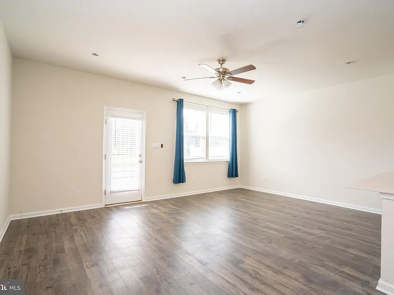 172 Mazzeo Dr — Photo 3