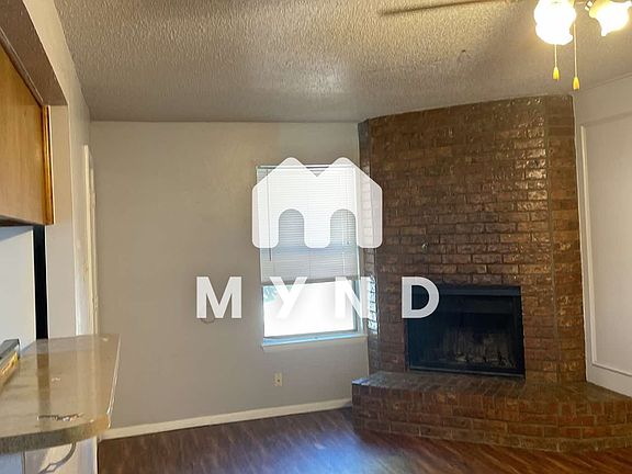 4th image of 817 N Mesquite St APT A