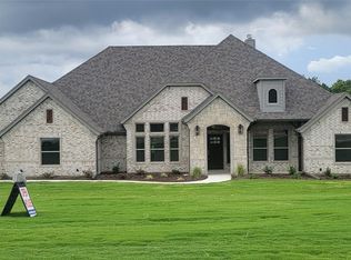 1004 Llano Way, Poolville, TX 76487