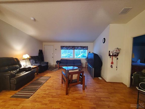 5th image of 16035 Del Pino Dr