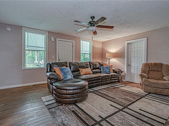 5th image of 1028 Kingsford Cir