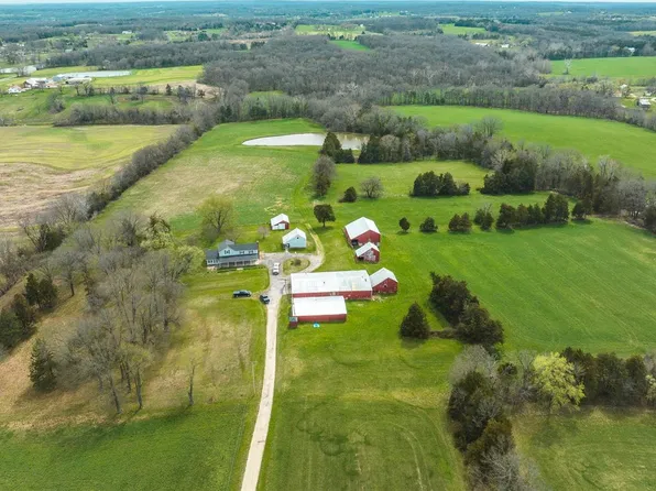 4037 Orchard Rd, New Haven, MO 63068