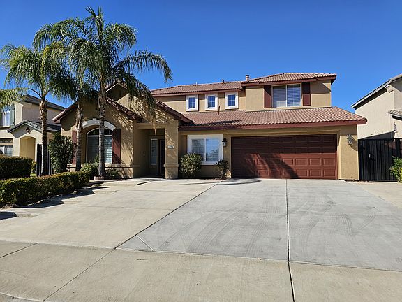 3rd image of 12706 Crystal Cove Ave