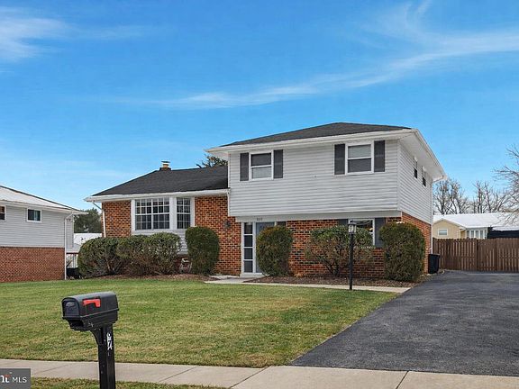 2nd image of 9713 Mendoza Rd