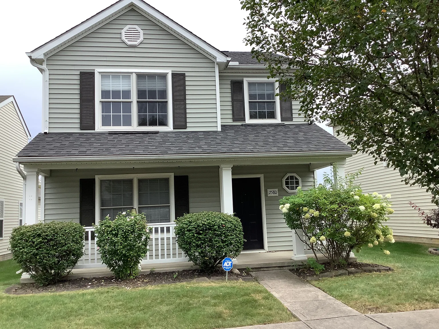 3 bed, 2.5 bath, 1378 sqft, $2,095 — Photo 1