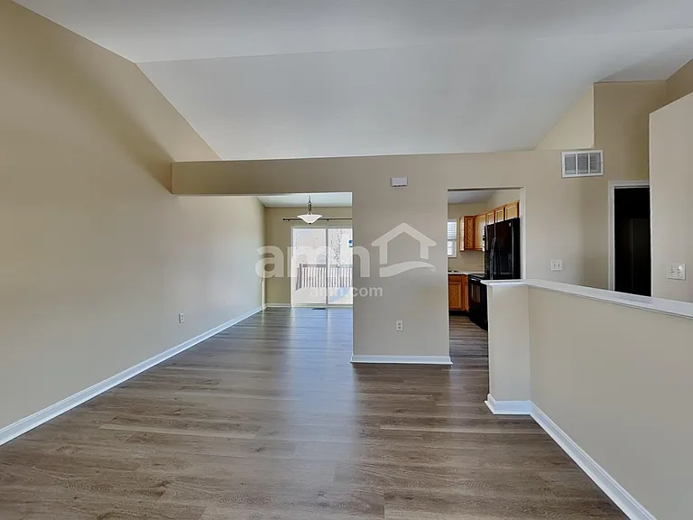 1632 Raintree Ct — Photo 6