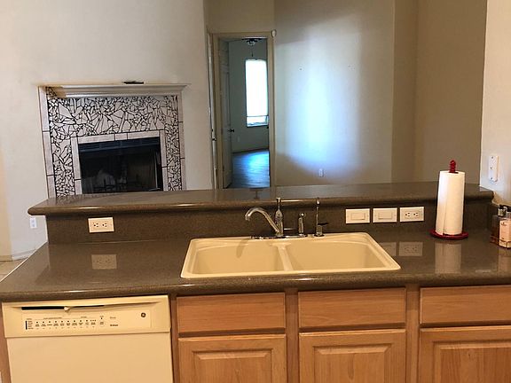 5th image of 1 Ec Tucker Ct