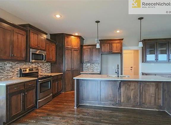 5th image of 8304 W 166th St