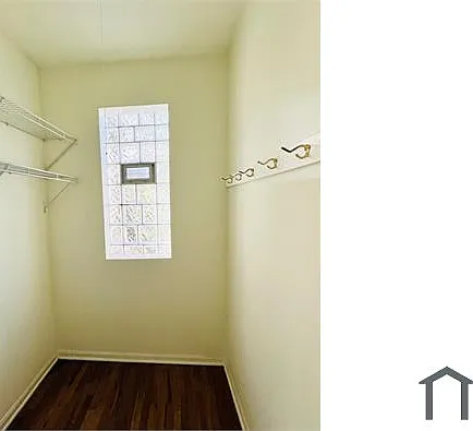 1530 N Orleans St — Photo 14