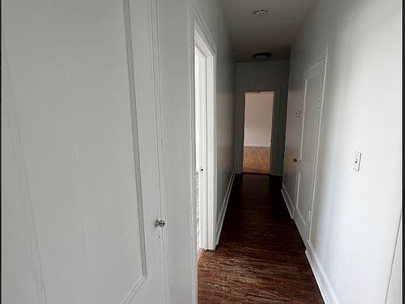 3rd image of 132 Mountainview Blvd #2