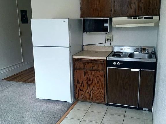 Convenient kitchenette