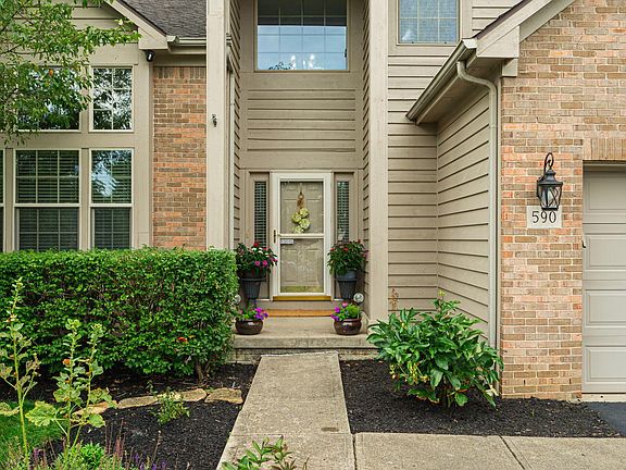 5th image of 590 Hadshire Ct