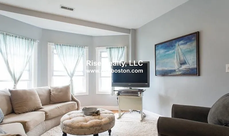 5 bed, $6,000 — Photo 4