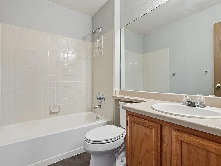 1336 Roseville Dr — Photo 21