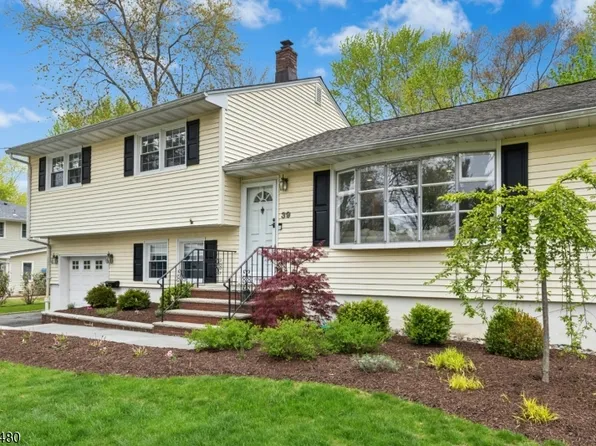 39 Surrey Ln, Berkeley Heights Twp., NJ 07922